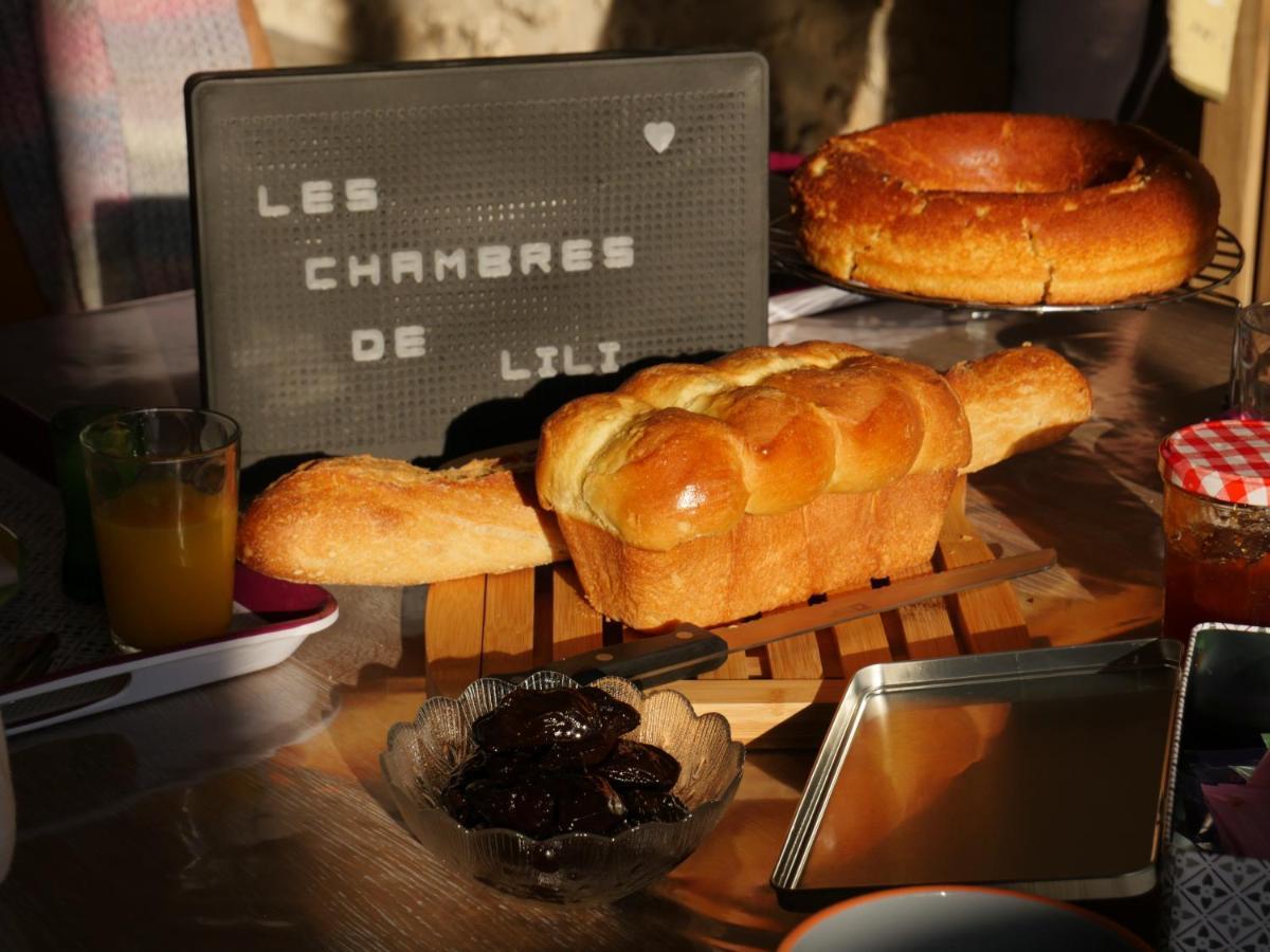 Les Chambres De Lili Saint-Loup  外观 照片
